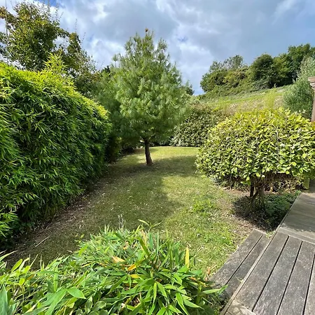 Holiday home Maison Calme Et Cosy A Port-en-bessin Pres Du Golf Et De La Port-en-Bessin-Huppain