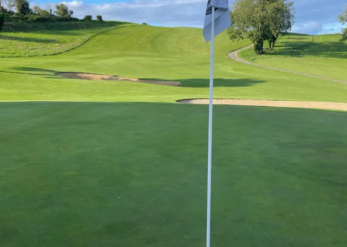 Maison Calme Et Cosy A Port-en-bessin Pres Du Golf Et De La